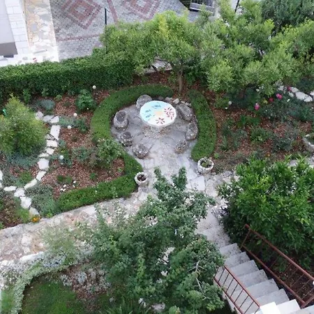 Gorgeous In With Wifi Apartamento Omiš