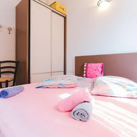 Apartamento Gorgeous In With Wifi *